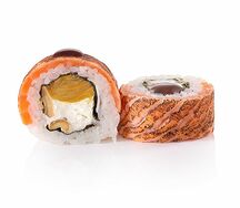 С опаленным лососем и кешью-карамель