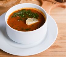 Сборная мясная солянка Гост со сметаной