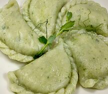 Вареники с нутом и зеленью