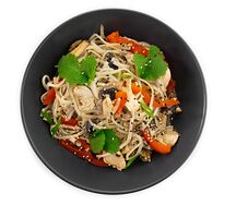 Удон с куриной грудкой
