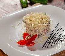 Мясной салат