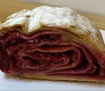 Штрудель с вишней