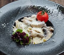 Феттуччине с грибами и нежной курицей