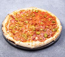 Пицца с колбасками