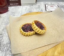 С клубникой
