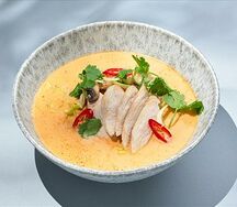 Том кха с курицей