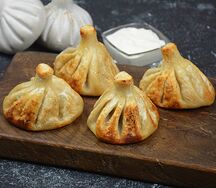 Жареные хинкали со свининой и говядиной