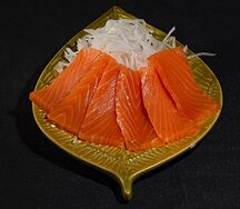 Сашими с лососем