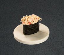 Спайси суши с крабом