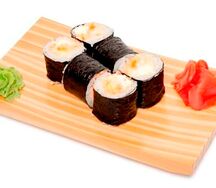 Ролл с крабом