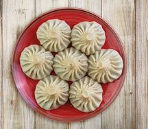 Хинкали с аджапсандалом