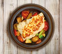 Судак, запечённый с овощами и сыром сулугуни