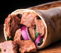Шаурма фирменная со свининой