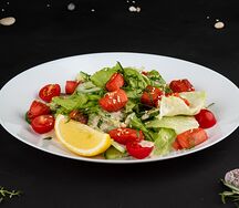 Салат с лососем