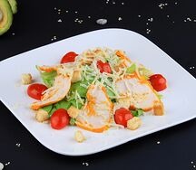 Салат Цезарь с курицей