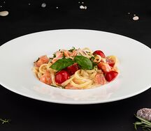 Паста с лососем