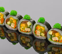 Ролл сашими из лакедры, японского омлета и маринованных овощей