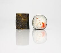 Ролл с крабом