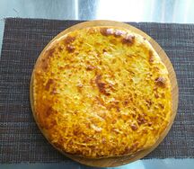 Хачапури по-менгрельски (сыр внутри и сверху)