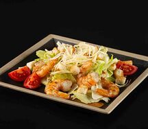 Салат Цезарь с креветками