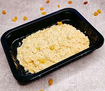 Овсяная каша на яблочном соке с изюмом большая