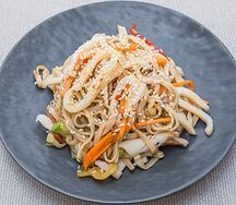 Удон с кальмаром