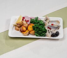 Сельдь с отварным картофелем