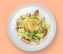 Салат Цезарь с цыпленком