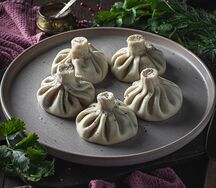Замороженные хинкали с сыром и зеленью