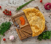 Чебурек пепперони с остринкой