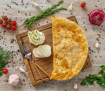 Чебурек с сыром
