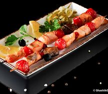 Гарнированная семга на шпажках