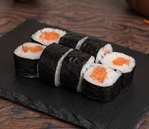 Хосомаки сяке