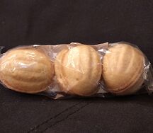 Орешки с вареной сгущенкой