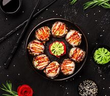 Ролл с лососем темпура