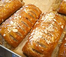 Слойка с яблоком