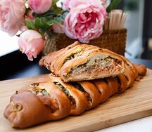 Пирог с семгой и брокколи