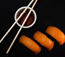 Суши Лосось