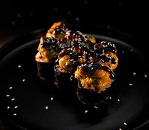 Запеченный ролл с мидиями