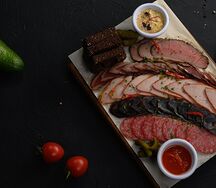 Мясная тарелка