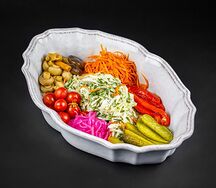 Ассорти из домашних солений