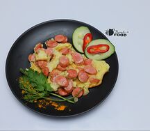 Նրբերշիկով ձվածեղ