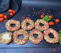 Мясные пончики Говядина под сырами песто