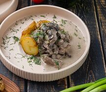 Бефстроганов со свининой BBQ