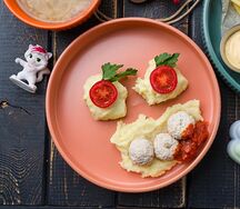 Куриные фрикадельки с пюре