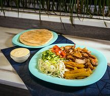 Шаверма Классическая на тарелке