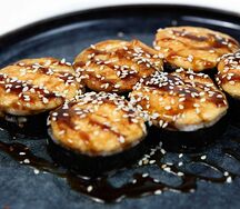 Запеченный ролл с мидиями 6 шт