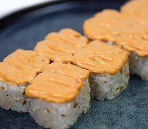 Ролл Спайси с лососем