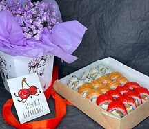 Love box, цветочки и милая открытка
