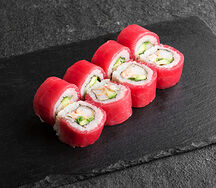 Ролл с тунцом, крабом и креветкой